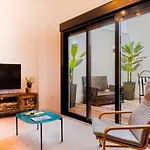 Charming New - Bd 1 Bth - Triana